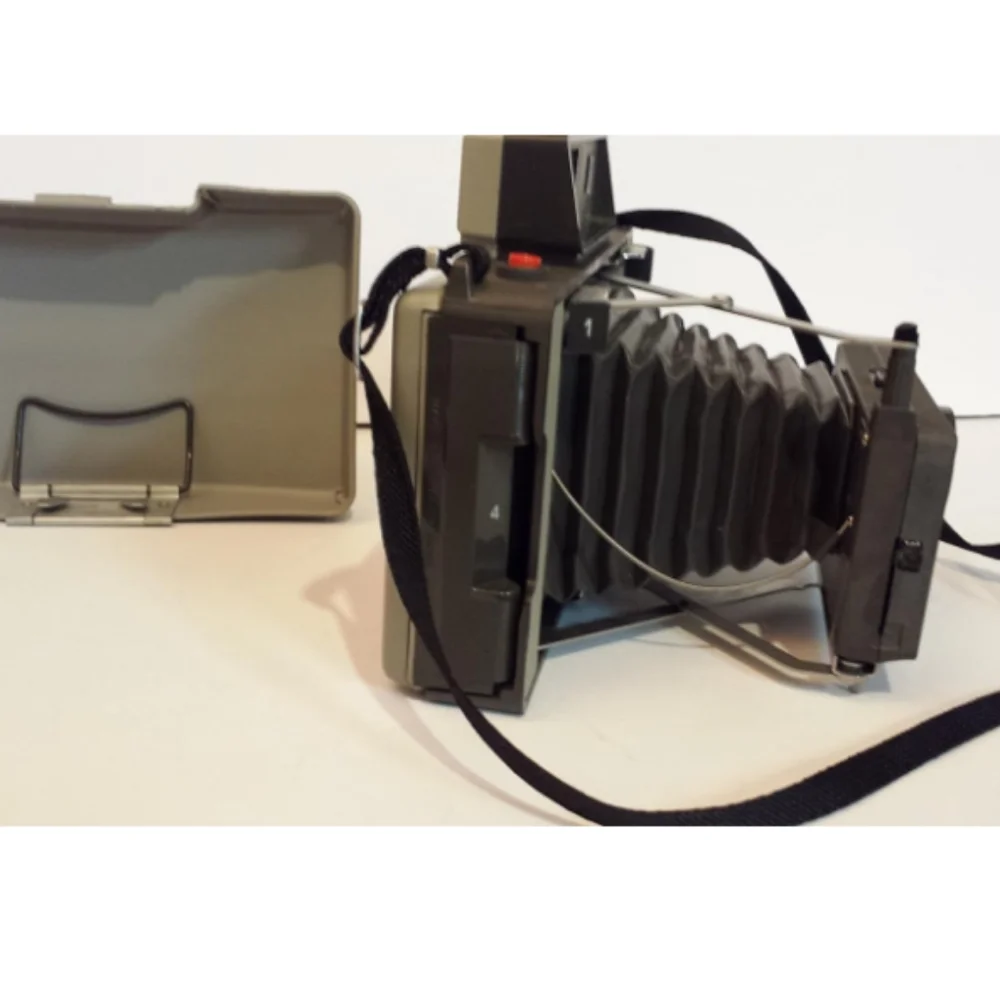Polaroid 320 Instant Pack Film Land Camera